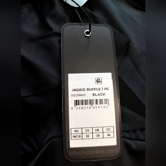 City Chic Ruffles' Women One Piece Swimsuit / Size 14 - Picture 12 of 12